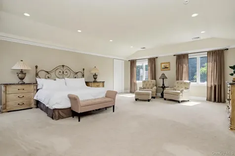 86 Somerset Road New Rochelle NY 10804