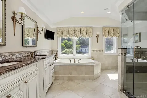 86 Somerset Road New Rochelle NY 10804