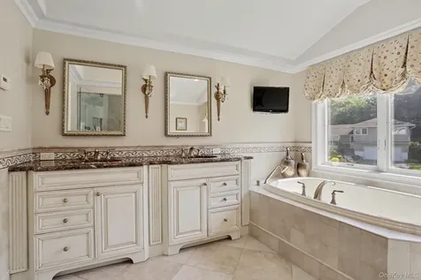 86 Somerset Road New Rochelle NY 10804