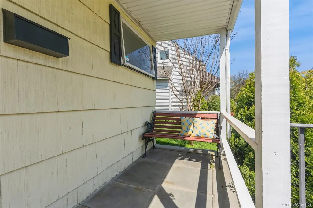 157 Chestnut Street Garden City NY 11530