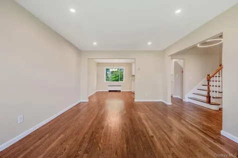1076 Northgate Court Uniondale NY 11553
