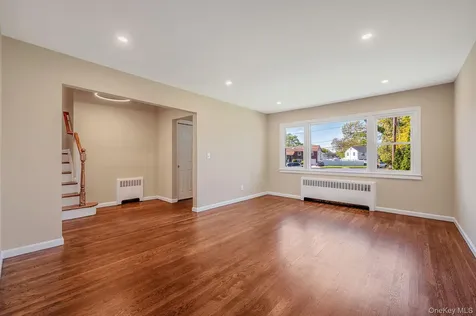 1076 Northgate Court Uniondale NY 11553