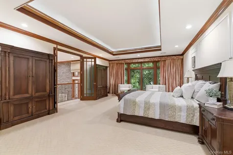 3 Olde Hamlet Drive Jericho NY 11753