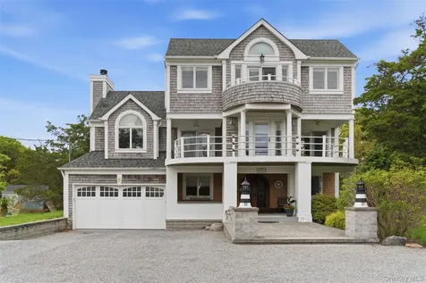 14 Beach Plum Lane Nissequogue NY 11780