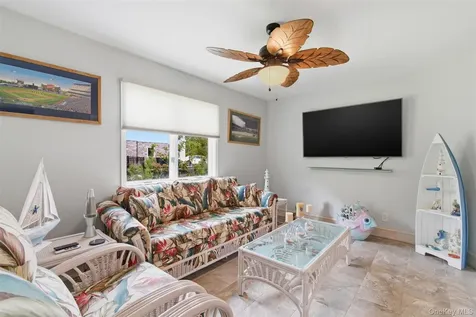 14 Beach Plum Lane Nissequogue NY 11780