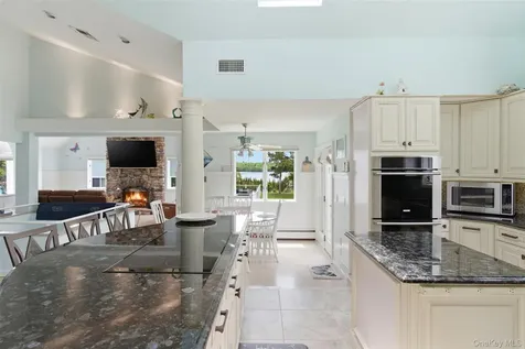 14 Beach Plum Lane Nissequogue NY 11780