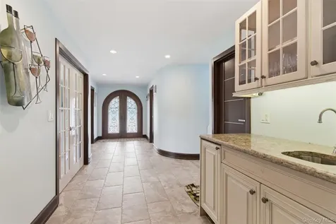 14 Beach Plum Lane Nissequogue NY 11780