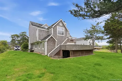 14 Beach Plum Lane Nissequogue NY 11780