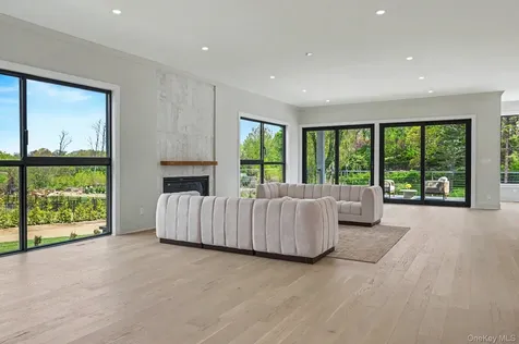 29 Soundview Lane Sands Point NY 11050