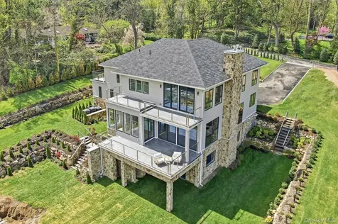 29 Soundview Lane Sands Point NY 11050