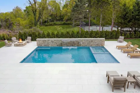 29 Soundview Lane Sands Point NY 11050