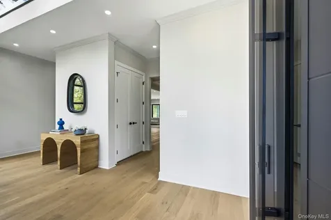 29 Soundview Lane Sands Point NY 11050