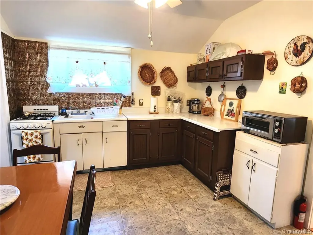 74 E Thompson Place Smallwood NY 12778