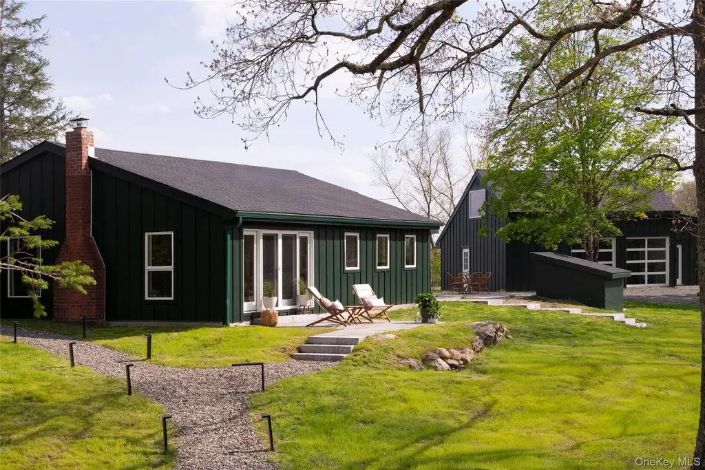 45 Charles Hommel Road Saugerties NY 12477