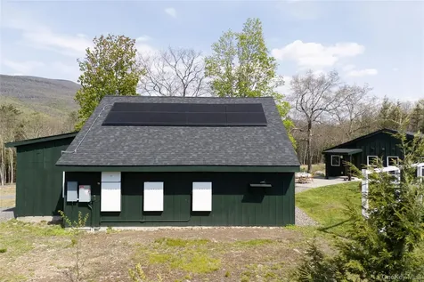 45 Charles Hommel Road Saugerties NY 12477