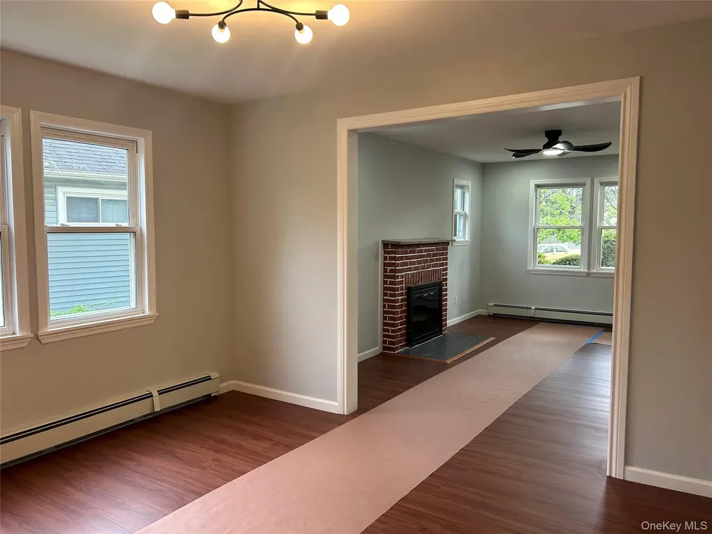 7 Bristol Street Lynbrook NY 11563