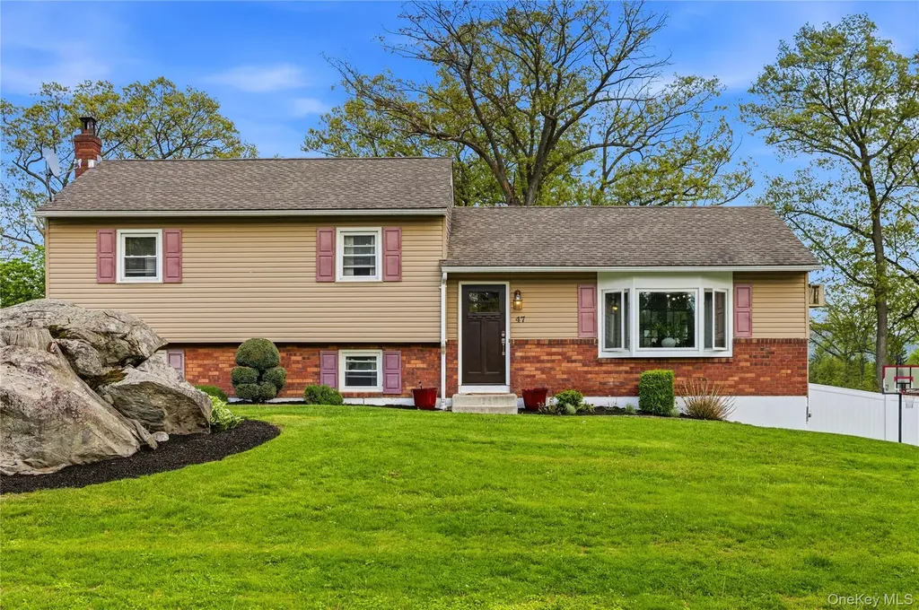 47 Continental Drive New Windsor NY 12553