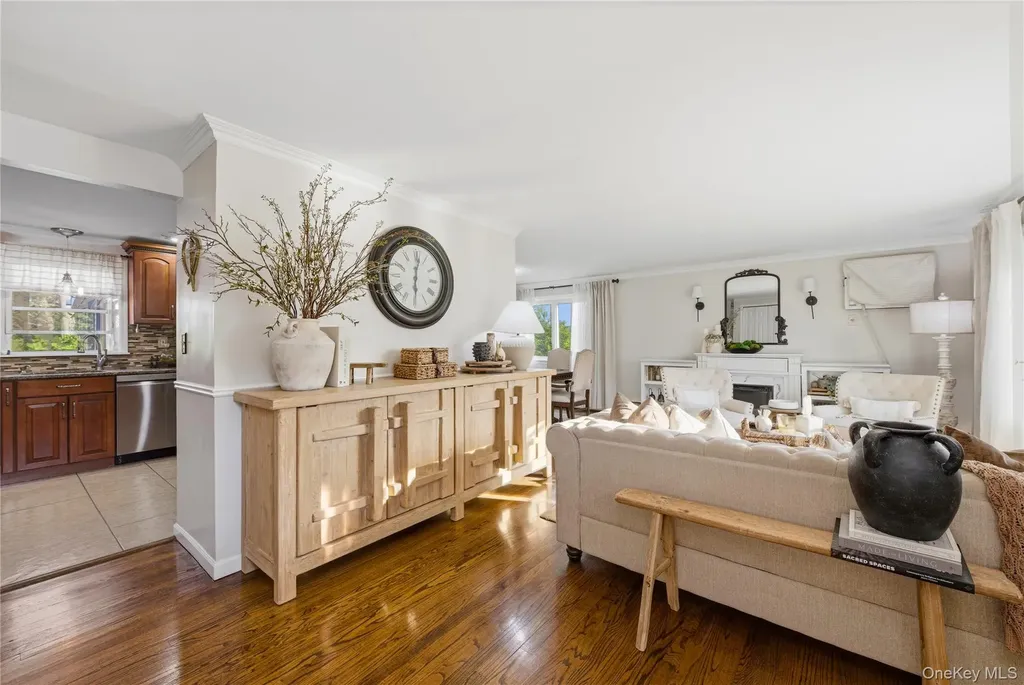 47 Continental Drive New Windsor NY 12553