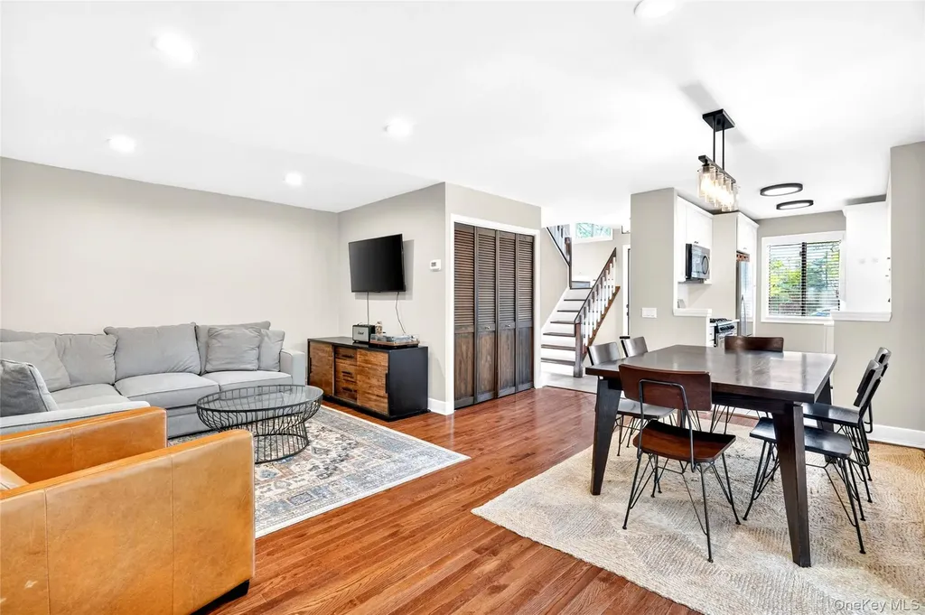17 Hillside Terrace White Plains NY 10601