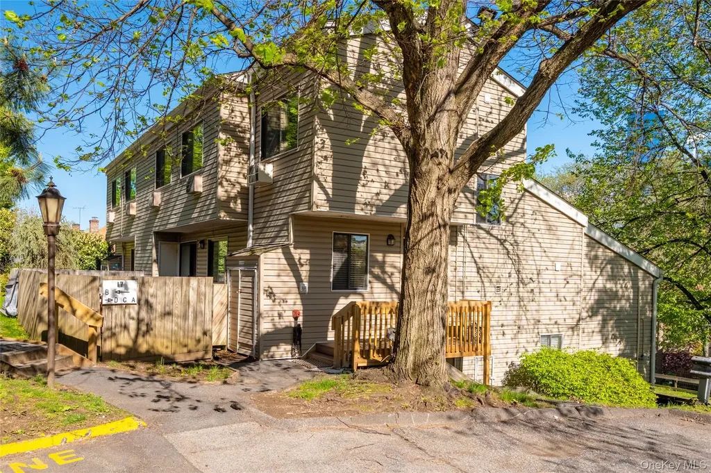 17 Hillside Terrace White Plains NY 10601