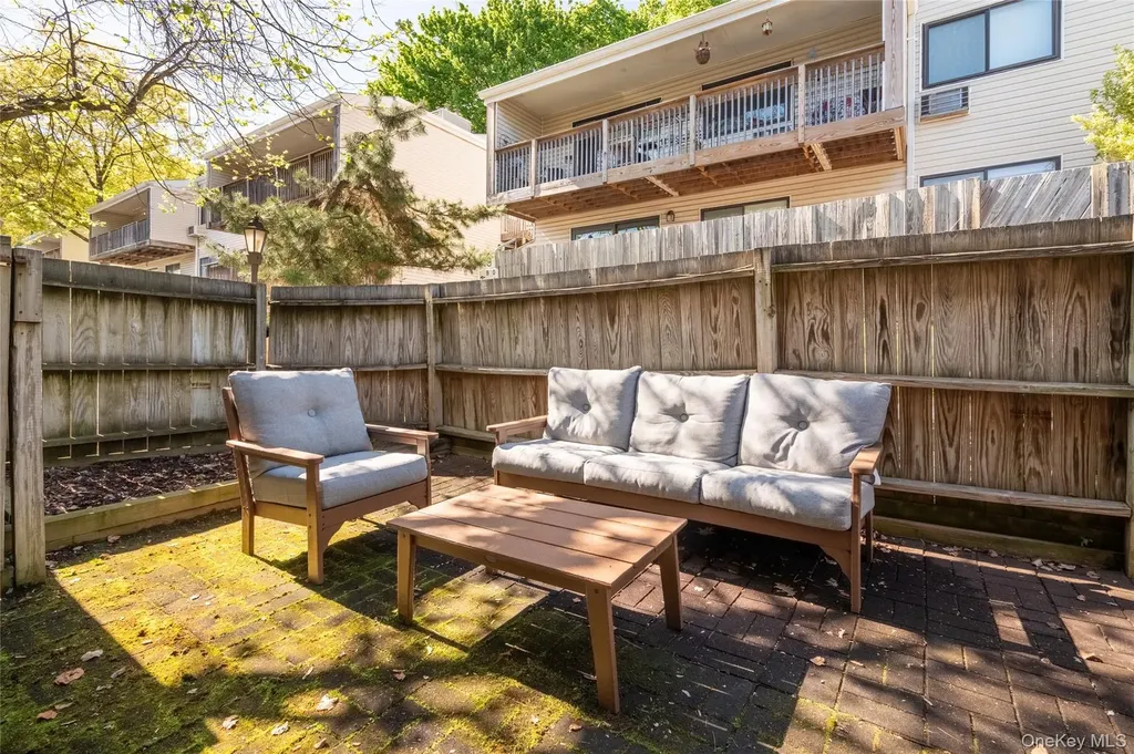 17 Hillside Terrace White Plains NY 10601