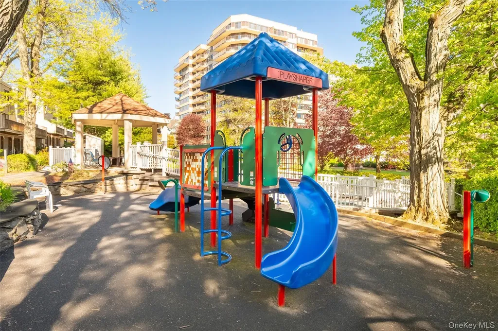 17 Hillside Terrace White Plains NY 10601