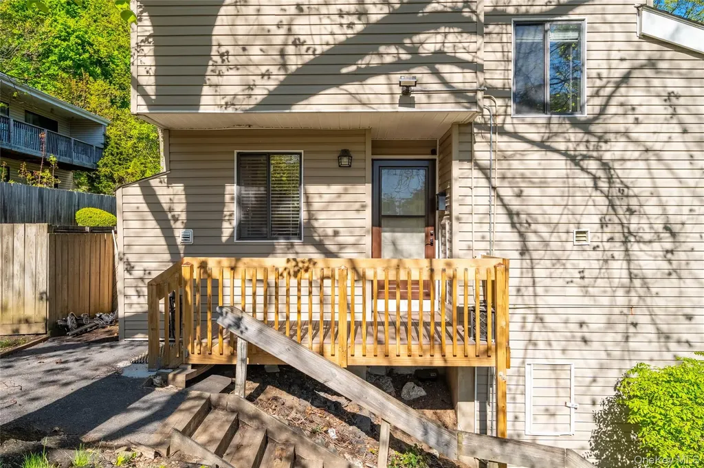 17 Hillside Terrace White Plains NY 10601