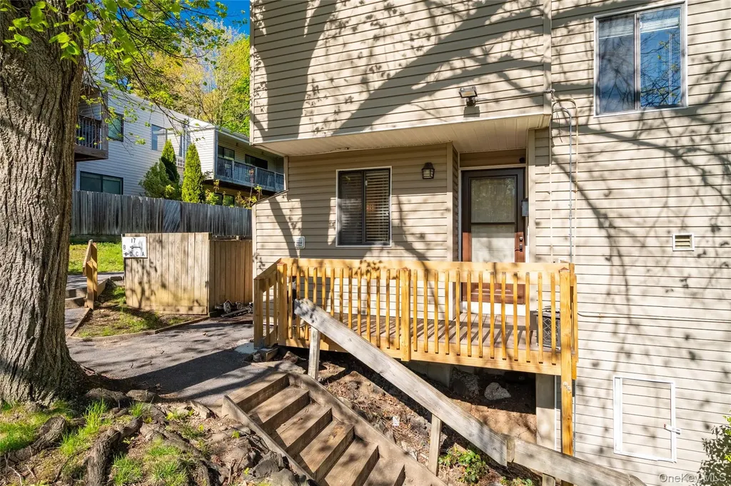 17 Hillside Terrace White Plains NY 10601