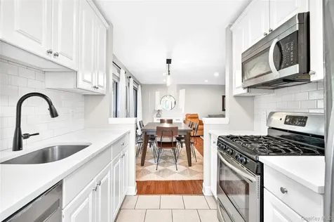 17 Hillside Terrace White Plains NY 10601