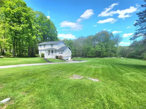 2 Stonewall Drive Holmes NY 12531