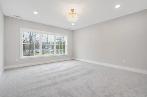 5 Pond View Court Staatsburg NY 12580
