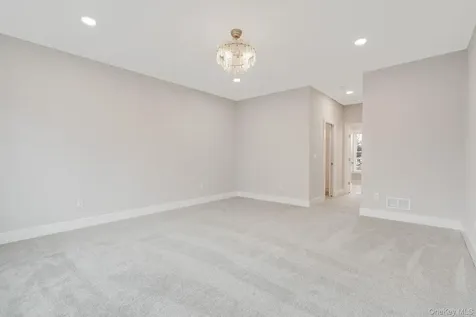 5 Pond View Court Staatsburg NY 12580