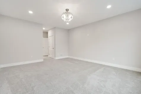 5 Pond View Court Staatsburg NY 12580