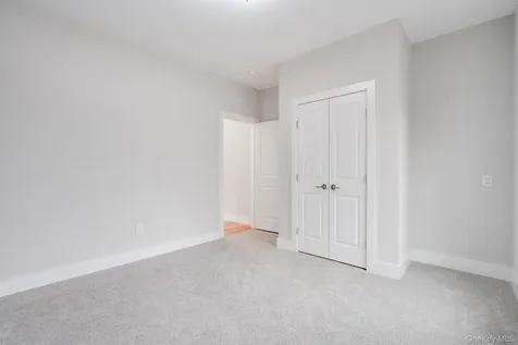 5 Pond View Court Staatsburg NY 12580