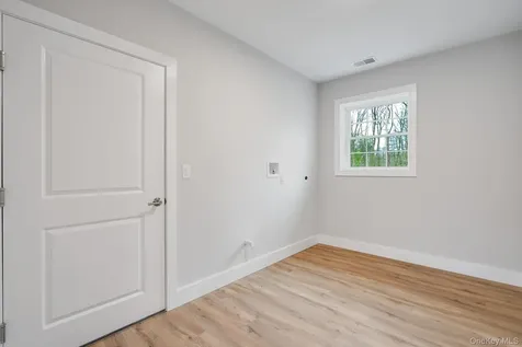 5 Pond View Court Staatsburg NY 12580