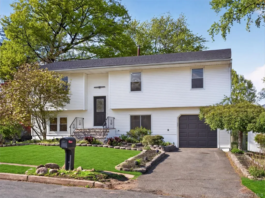 3 Cedar Avenue Orangeburg NY 10962