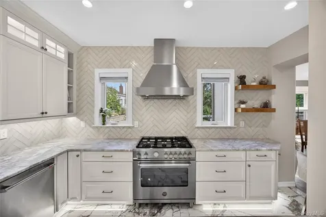 109 W Park Avenue Pearl River NY 10965