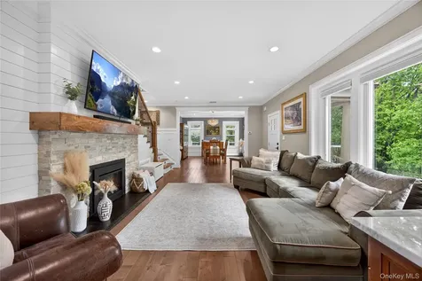 109 W Park Avenue Pearl River NY 10965