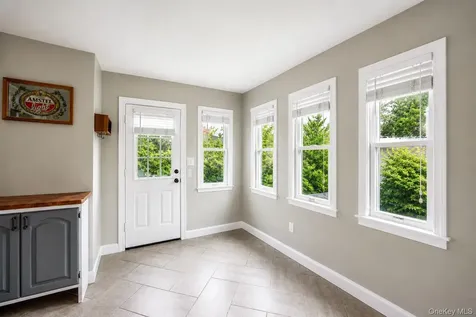 109 W Park Avenue Pearl River NY 10965