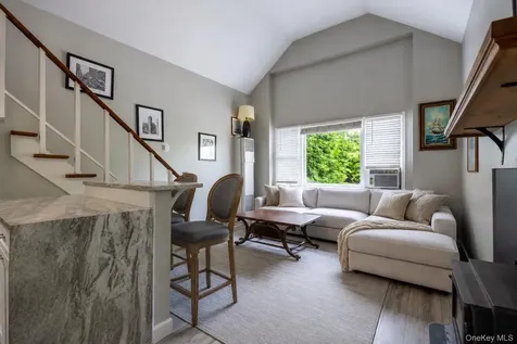 109 W Park Avenue Pearl River NY 10965