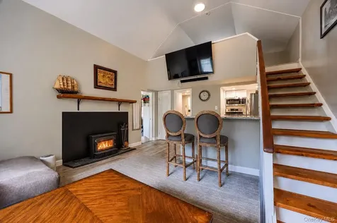 109 W Park Avenue Pearl River NY 10965