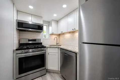 109 W Park Avenue Pearl River NY 10965