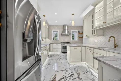 109 W Park Avenue Pearl River NY 10965