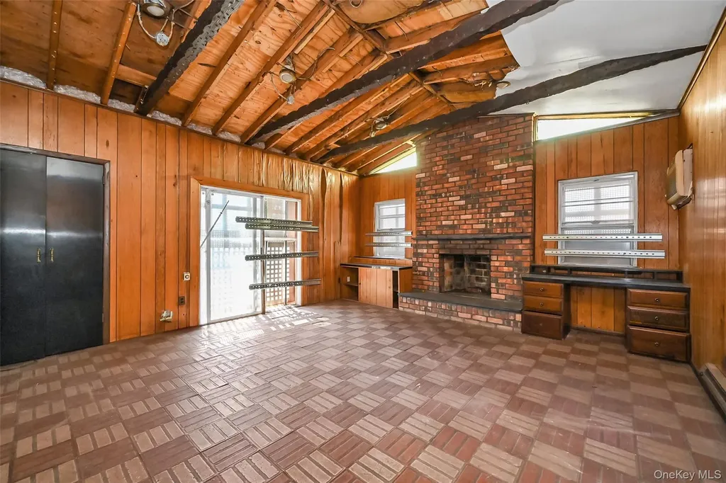 2255 Parkhurst Road Elmont NY 11003