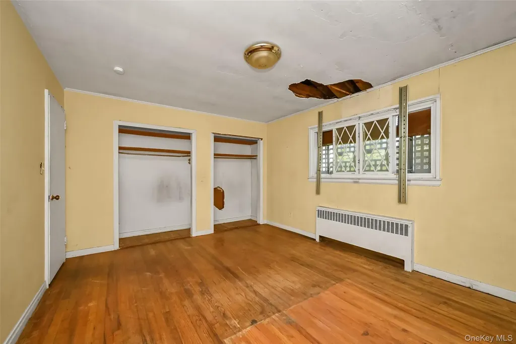 2255 Parkhurst Road Elmont NY 11003