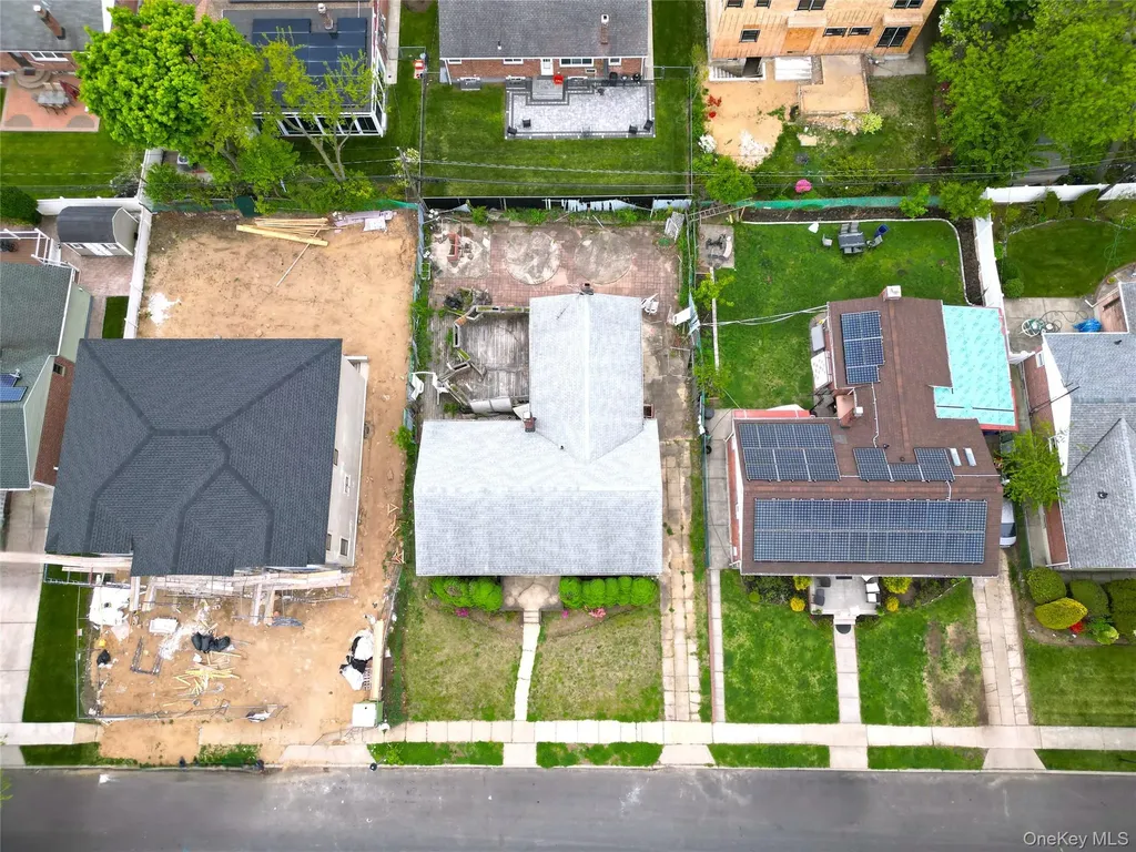 2255 Parkhurst Road Elmont NY 11003