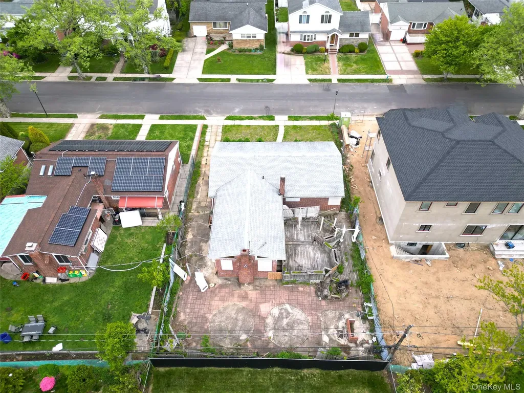 2255 Parkhurst Road Elmont NY 11003