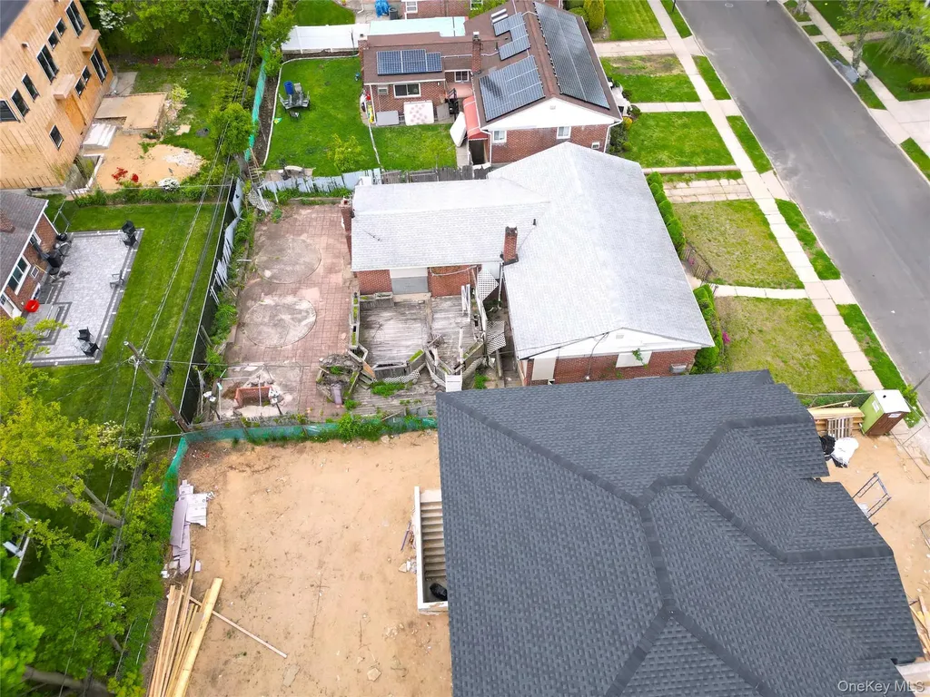 2255 Parkhurst Road Elmont NY 11003
