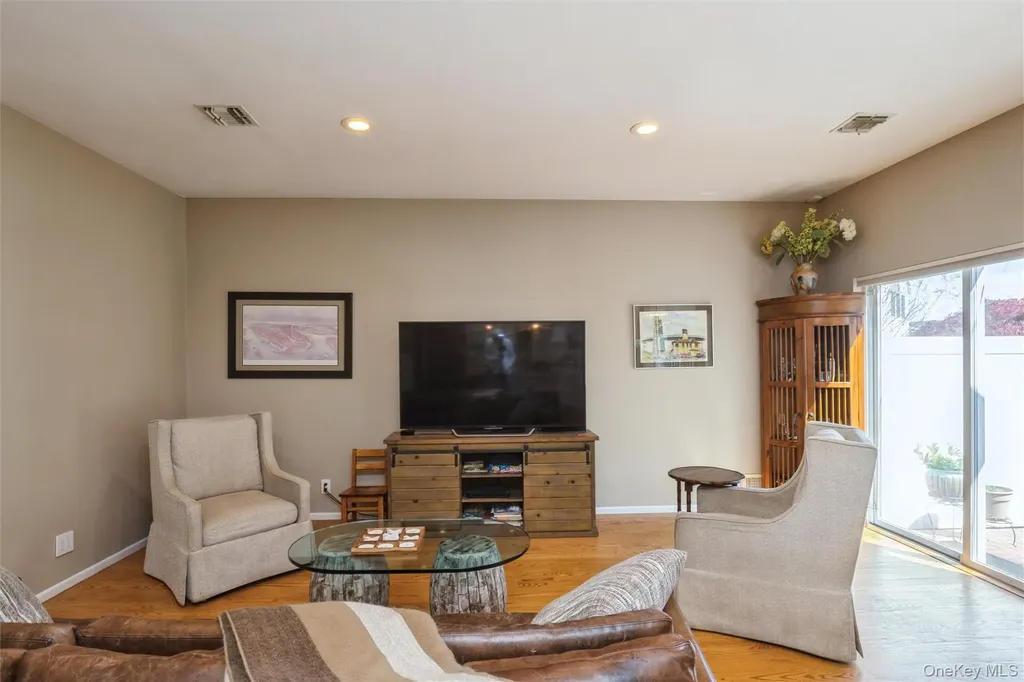 96 Fairway View Drive Commack NY 11725