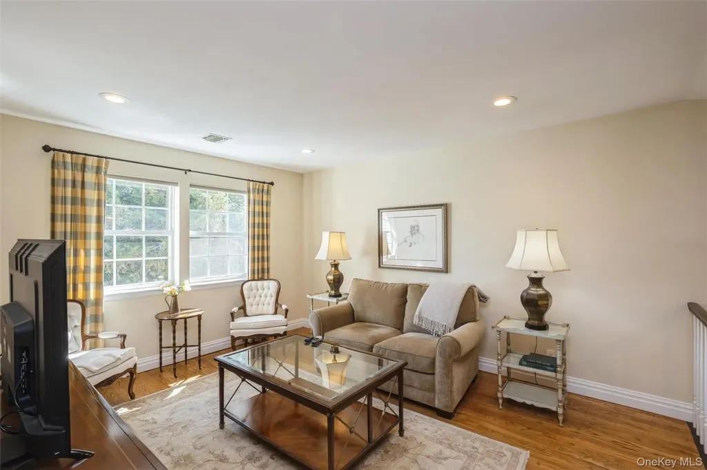 96 Fairway View Drive Commack NY 11725